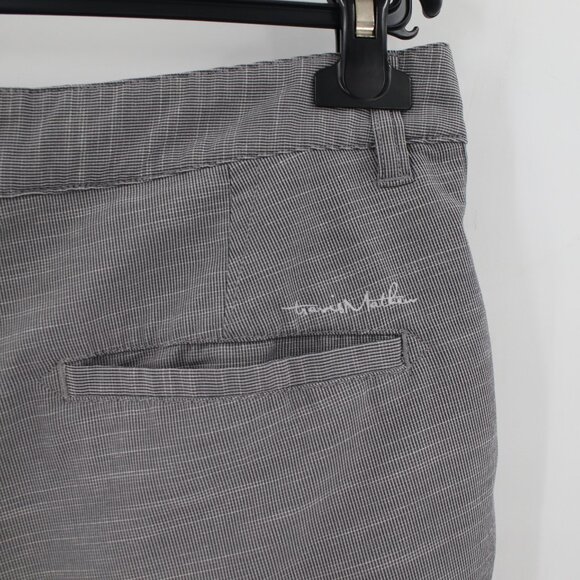 Travis Mathew Shorts Mens 32 10.5" Performance Stretch Golf Flat Front Gray - Picture 4 of 9